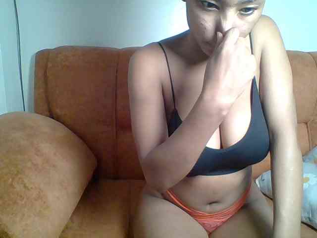 Hot-sexy-queen webcam