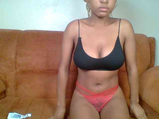 Hot-sexy-queen webcam