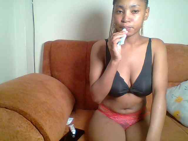 Hot-sexy-queen webcam