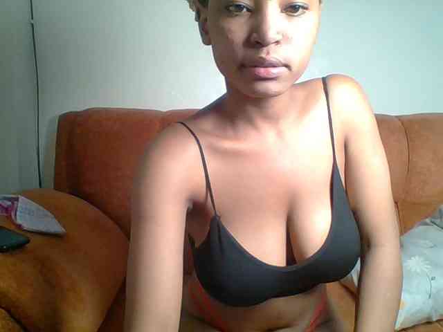 Hot-sexy-queen webcam