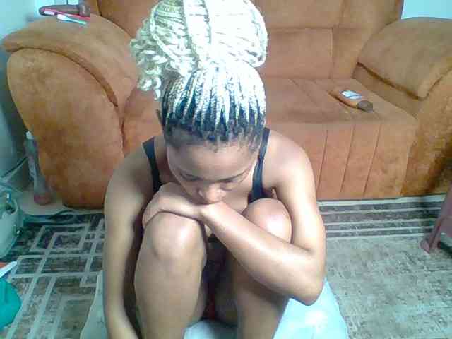 Hot-sexy-queen webcam