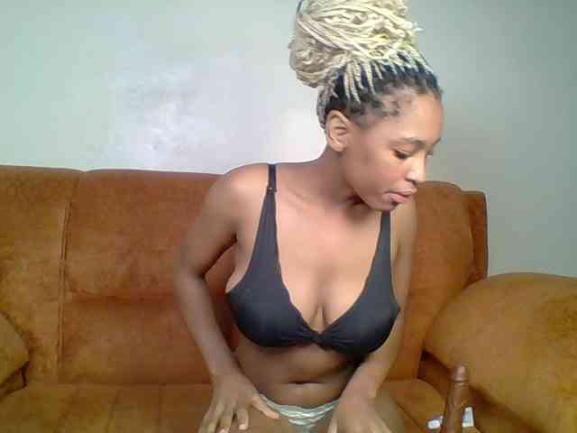 Hot-sexy-queen webcam