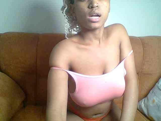 Hot-sexy-queen webcam