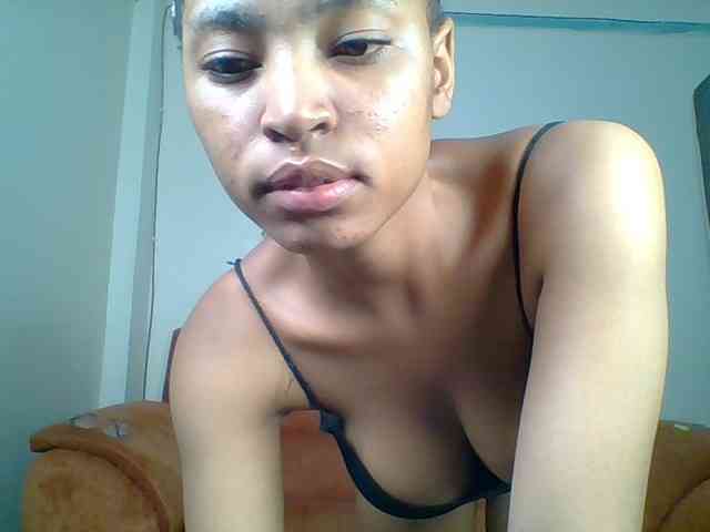 Hot-sexy-queen webcam