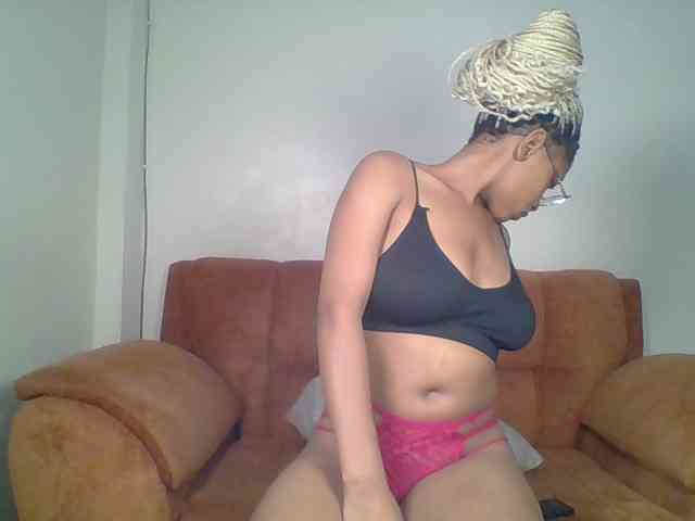 Hot-sexy-queen webcam