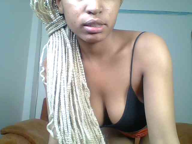 Hot-sexy-queen webcam