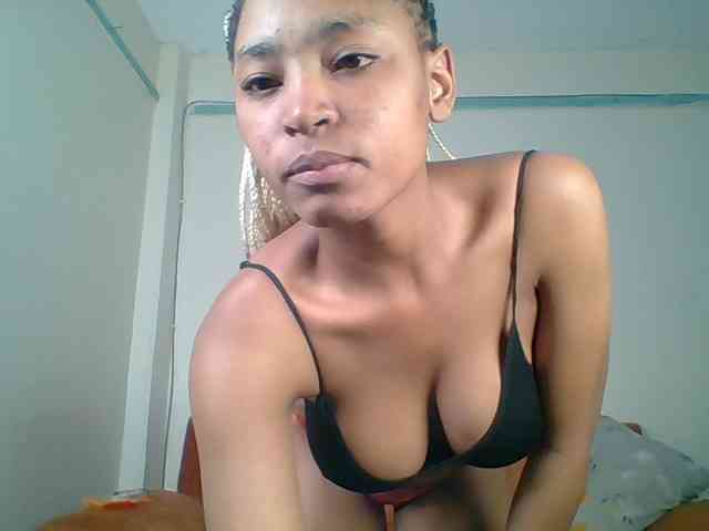 Hot-sexy-queen webcam