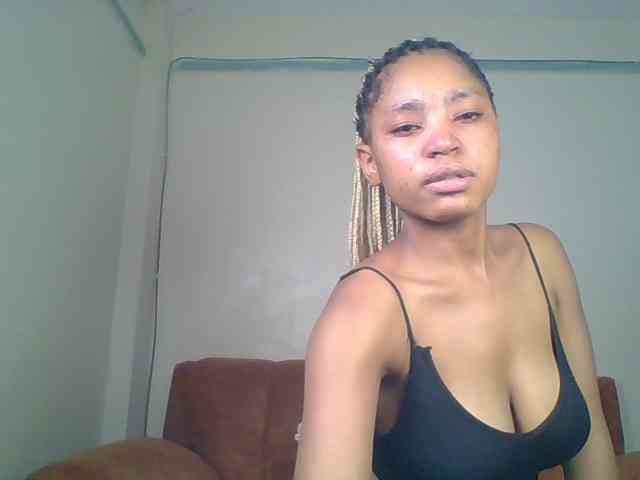 Hot-sexy-queen webcam