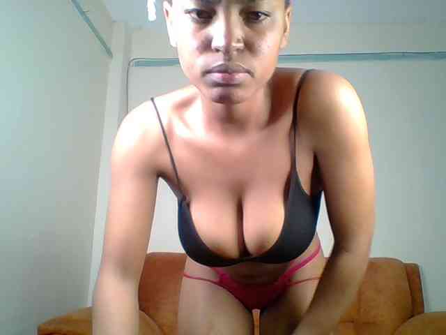 Hot-sexy-queen webcam