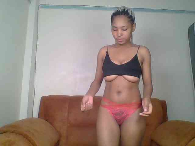 Hot-sexy-queen webcam