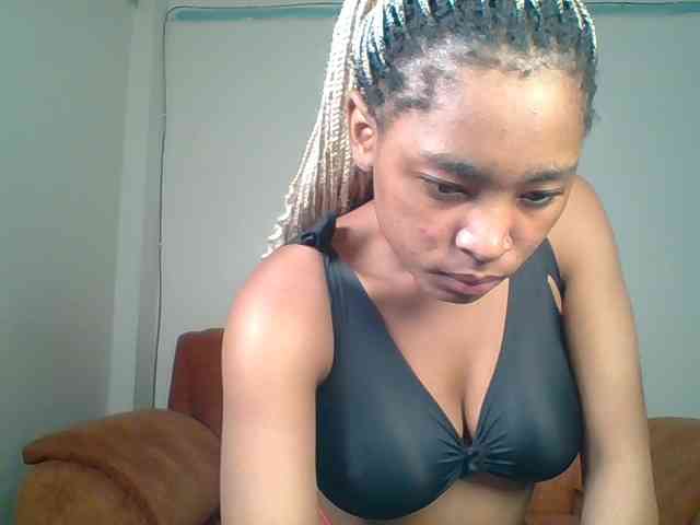 Hot-sexy-queen webcam