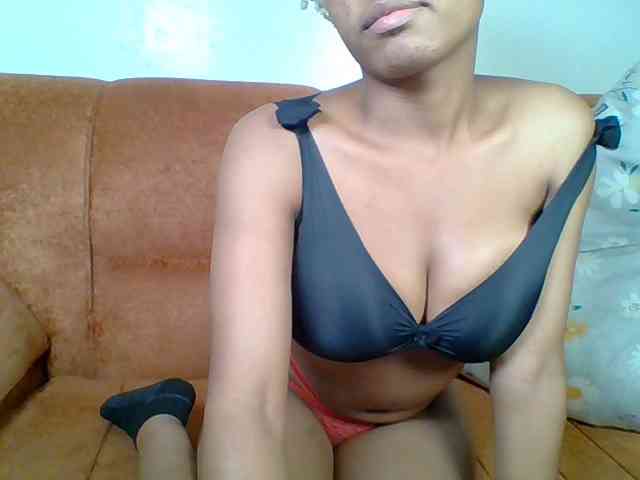 Hot-sexy-queen webcam