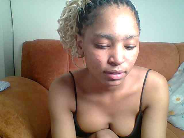 Model: Hot-sexy-queen