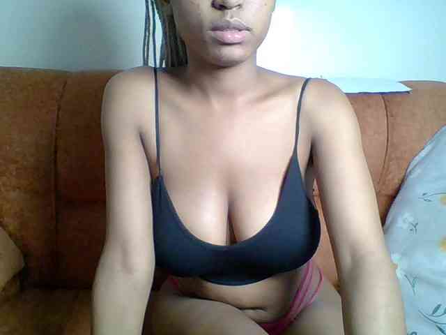 Hot-sexy-queen webcam