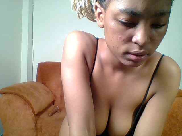 Hot-sexy-queen webcam