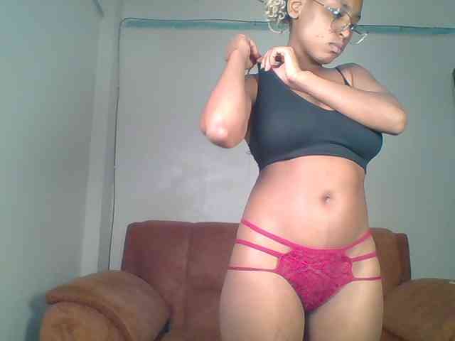 Hot-sexy-queen webcam