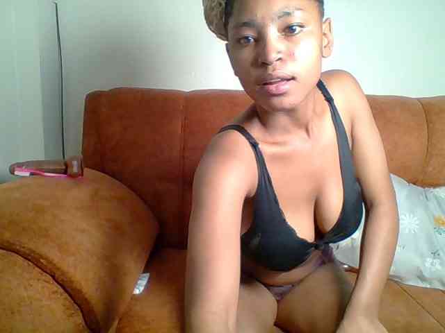 Hot-sexy-queen webcam