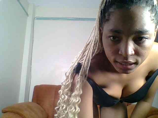 Hot-sexy-queen webcam