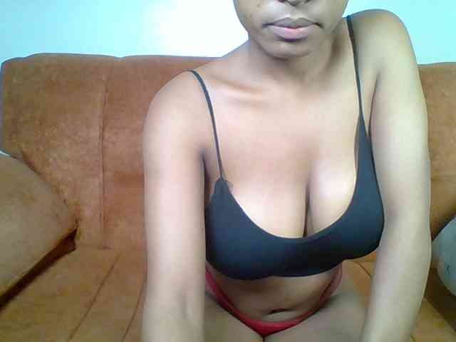 Hot-sexy-queen webcam