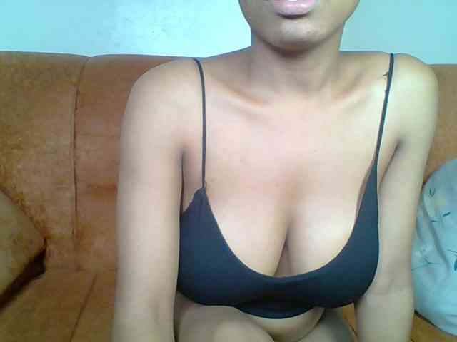 Hot-sexy-queen webcam