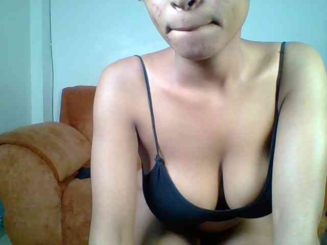 Hot-sexy-queen webcam