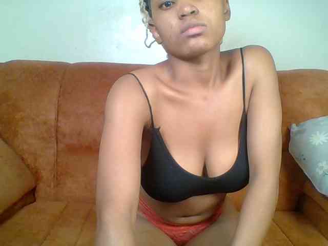 Hot-sexy-queen webcam