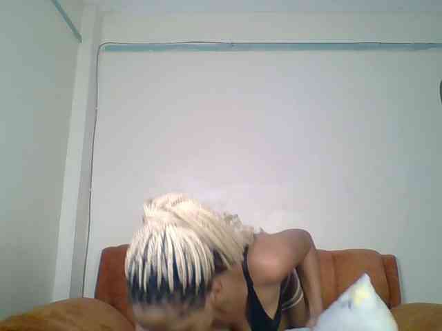 Hot-sexy-queen webcam