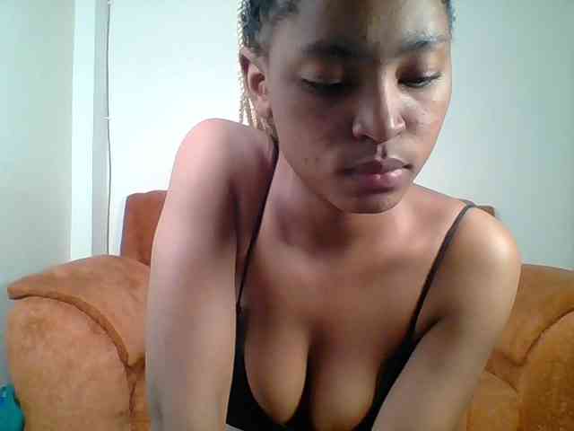 Hot-sexy-queen webcam