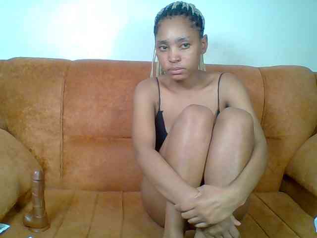 Hot-sexy-queen webcam