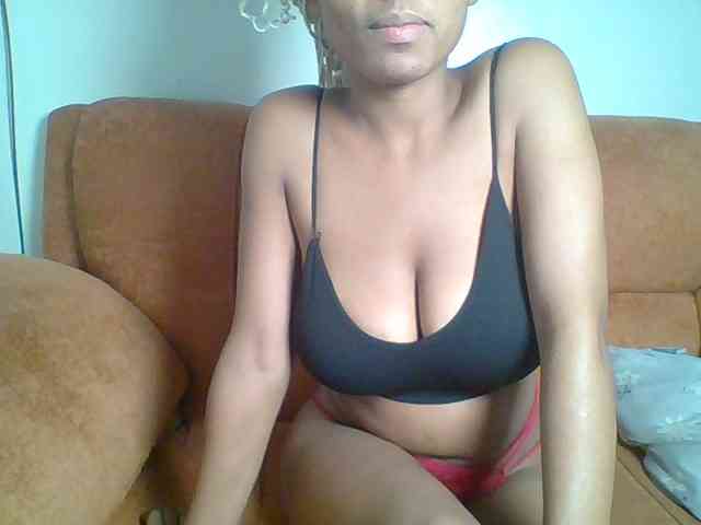 Hot-sexy-queen webcam