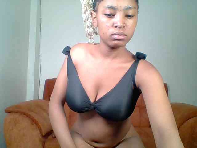 Hot-sexy-queen webcam