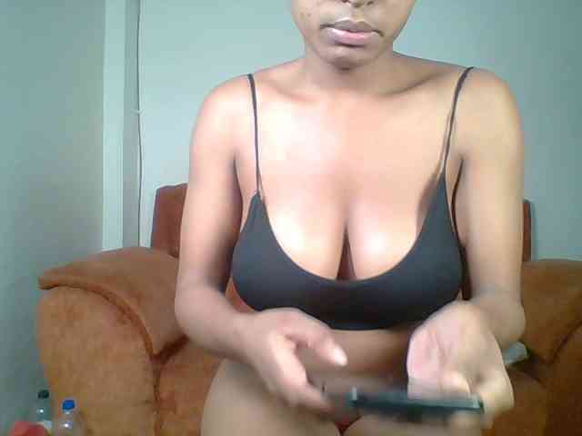 Hot-sexy-queen webcam