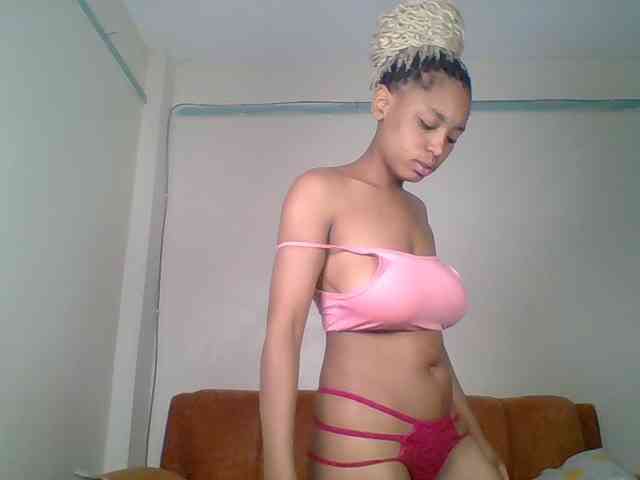 Hot-sexy-queen webcam