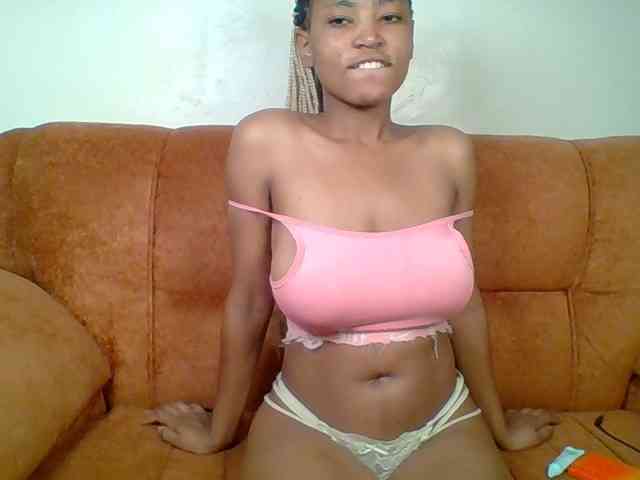 Hot-sexy-queen webcam