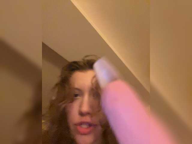 suenya's BongaCams show and profile