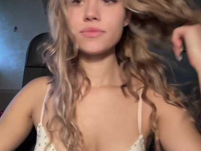 suenya live cam on BongaCams