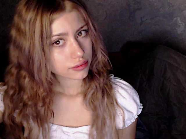 suenya live cam on BongaCams