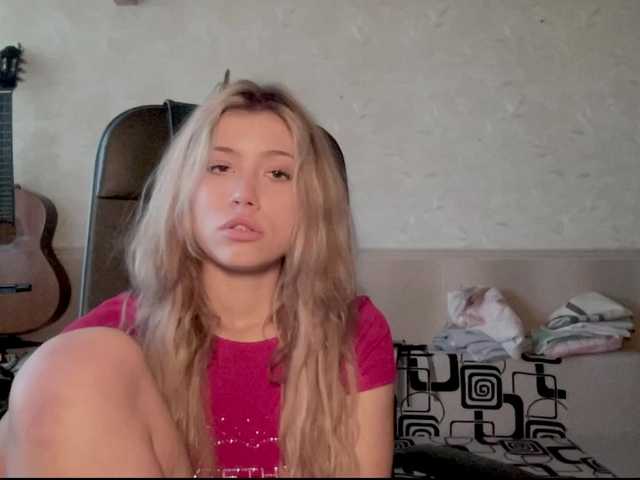 suenya live cam on BongaCams