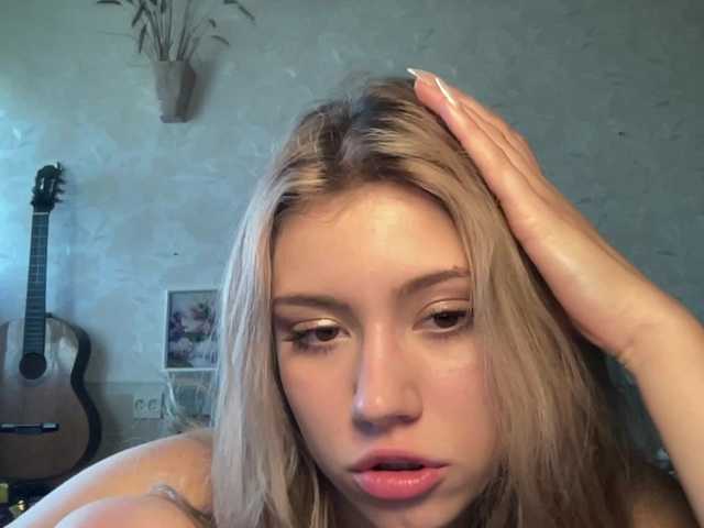 suenya live cam on BongaCams