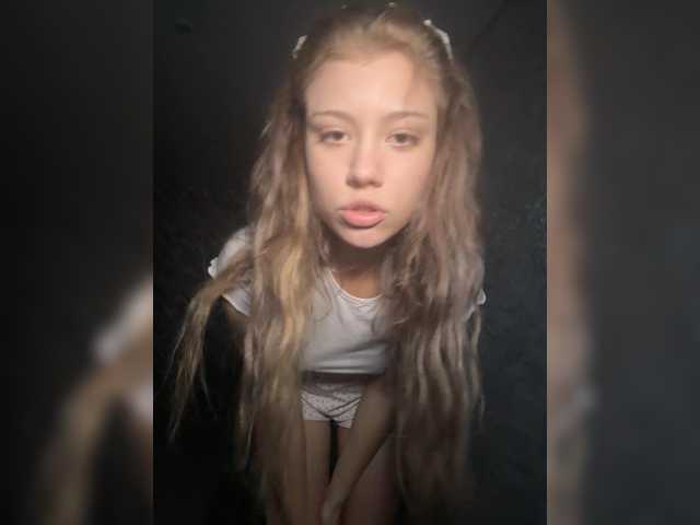 suenya live cam on BongaCams