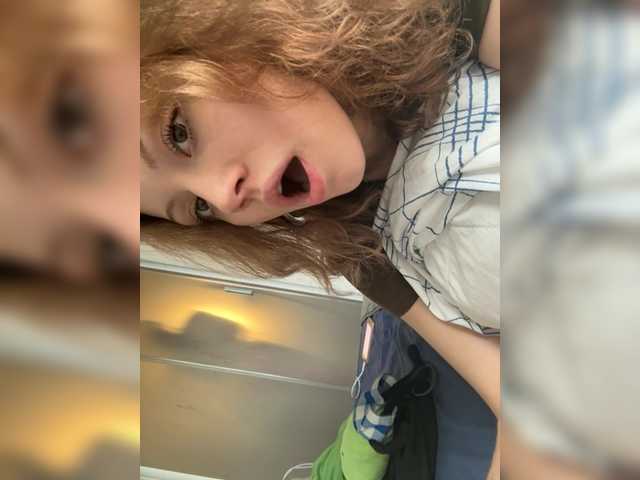 suenya's BongaCams show and profile