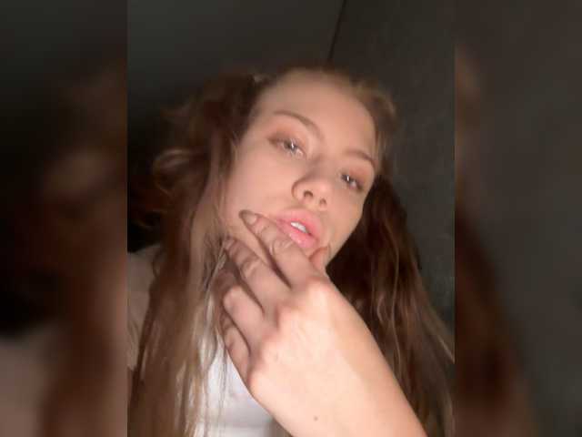 suenya live cam on BongaCams