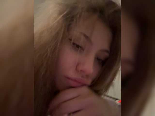 suenya live cam on BongaCams