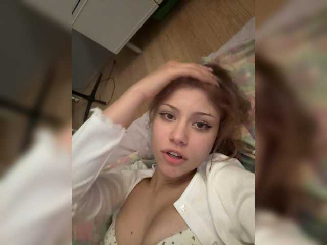 suenya live cam on BongaCams