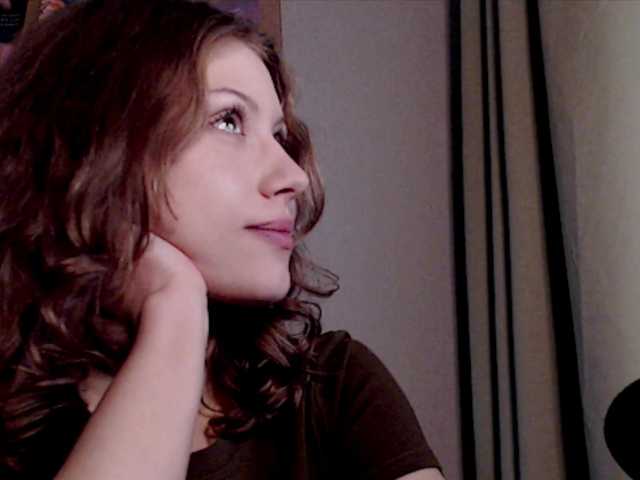 suenya's BongaCams show and profile