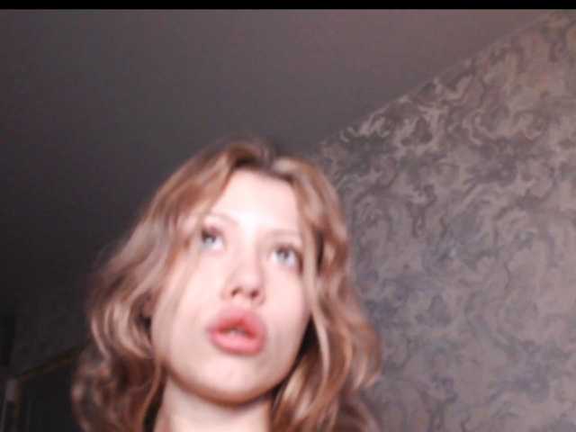 suenya live cam on BongaCams