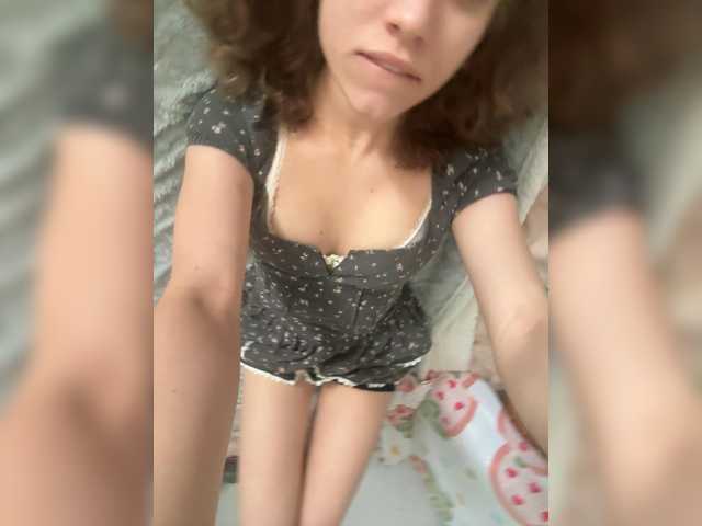 Suenya, 19 y/o - Live Cam on BongaCams