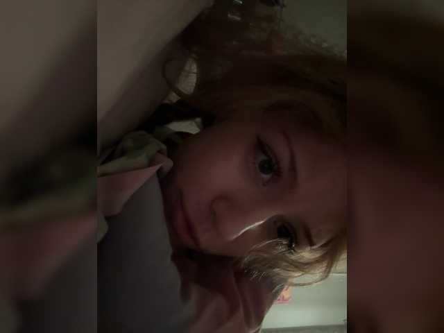 suenya live cam on BongaCams