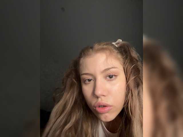suenya live cam on BongaCams