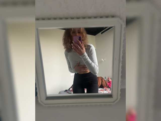 suenya's BongaCams show and profile